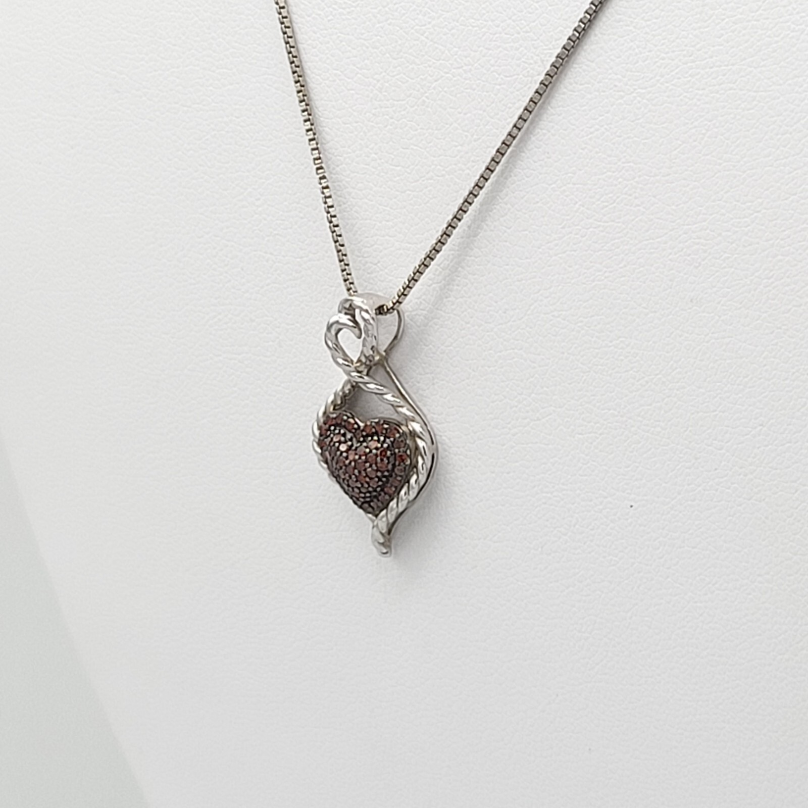 925 Italy Signed Womens Silver Box Chain Necklace Heart Shaped Pendant 17 in