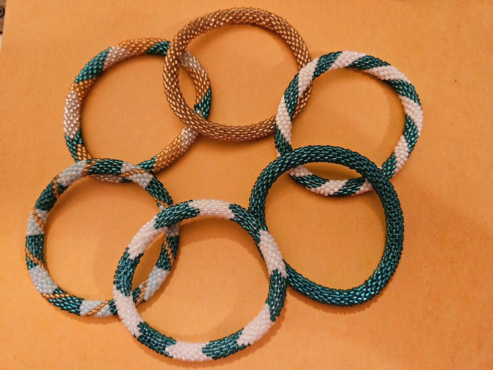19 Sashka Bracelets – Nice Variety of Colors! Original/Regular Size, One Size