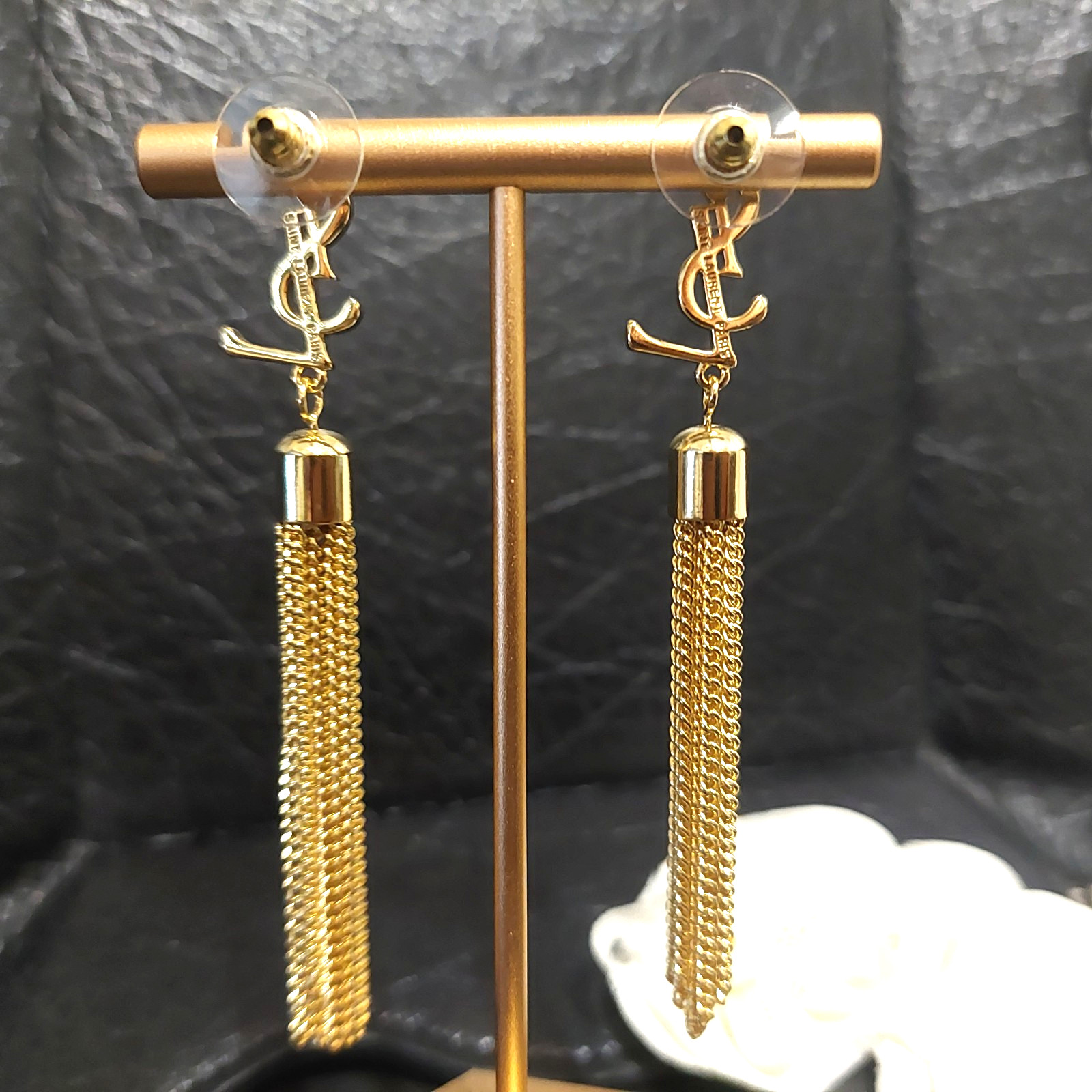 Auth. YVES SAINT LAURENT YSL Stud LOGO Chain Tassle Dangle EARRINGS Gold Tone