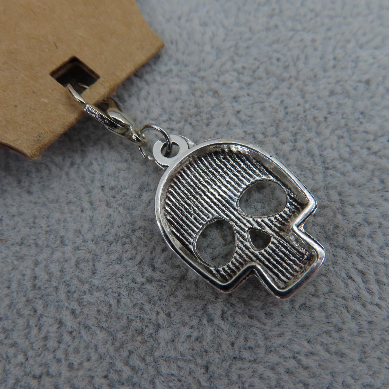 FLORAL SKULL Charm Zipper Pull Keychain Add On Clip Dangle Antique Silver Tone