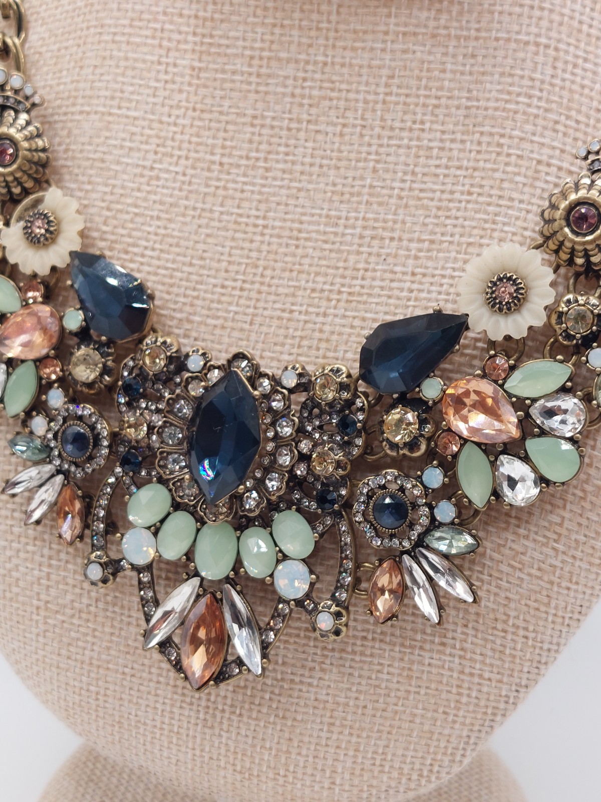 Floral Statement Necklace Bracelet Set Chloe Isabel Blue Peach Mint Earthy Glam