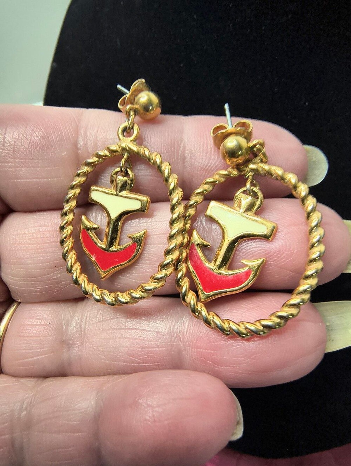 Vintage Avon Nautical Anchor Drop Earrings Gold Tone Red White Enamel Rope Hoop