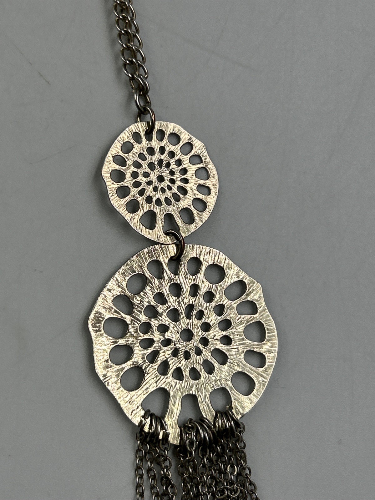 Silver Tone Filigree Pendant Tassle Y-Drop Chain Necklace