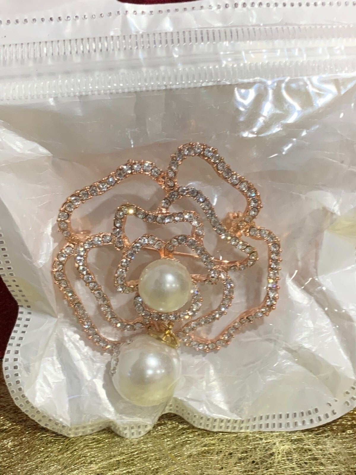 No 5 Pearls Crystal Brooches Flower Broach Jewelry Style Lapel Pins 5.2*5.2cm