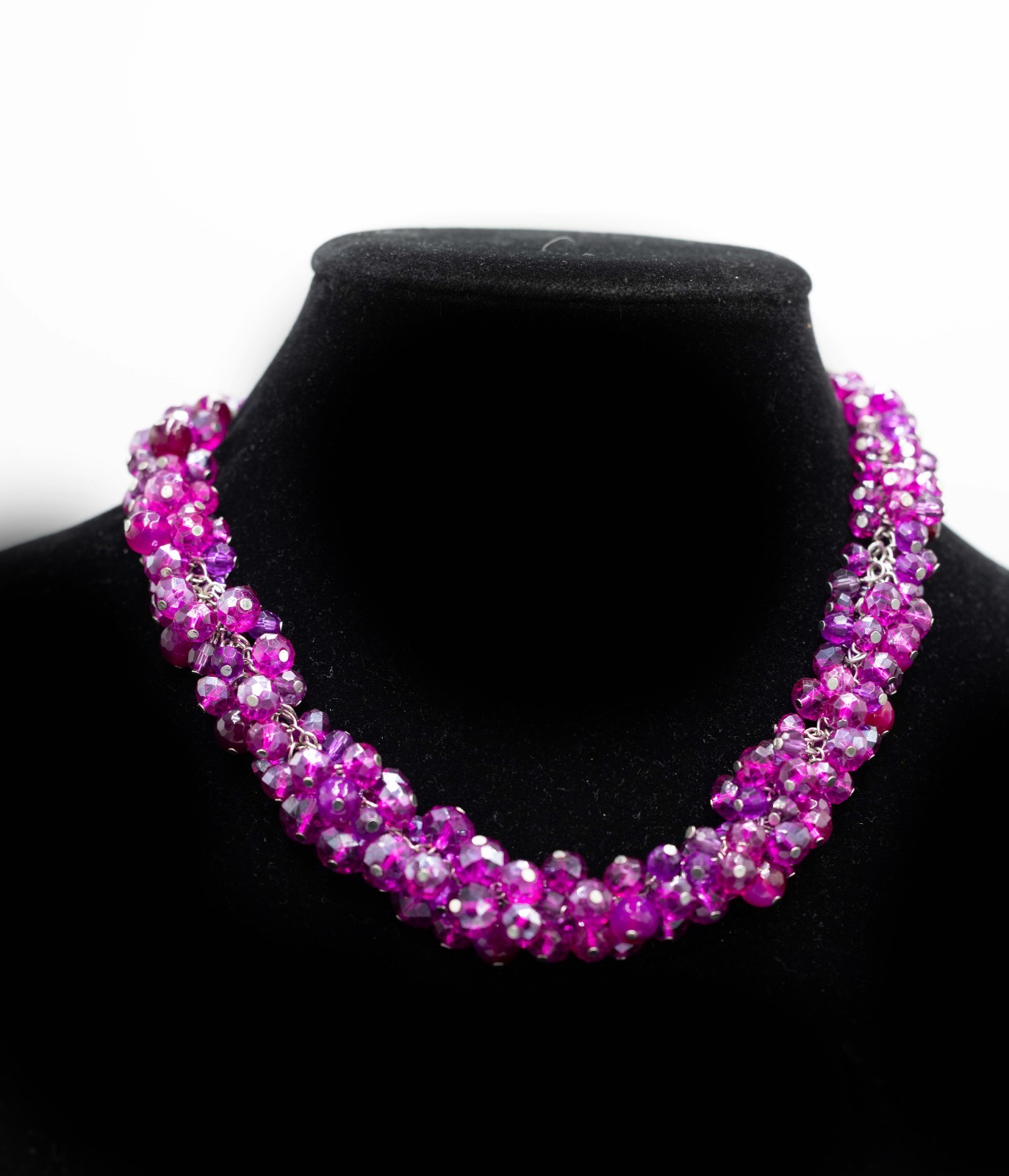 White House Black Market Fuchsia Crystal Cluster $38 Necklace NWOT