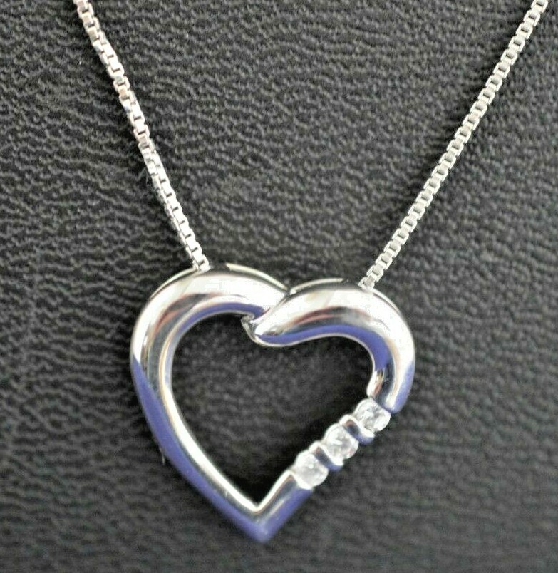 ROSS & SIMMONS 925 STERLING SILVER .30 CTS CUBIC ZERCONIA HEART NECKLACE 18″