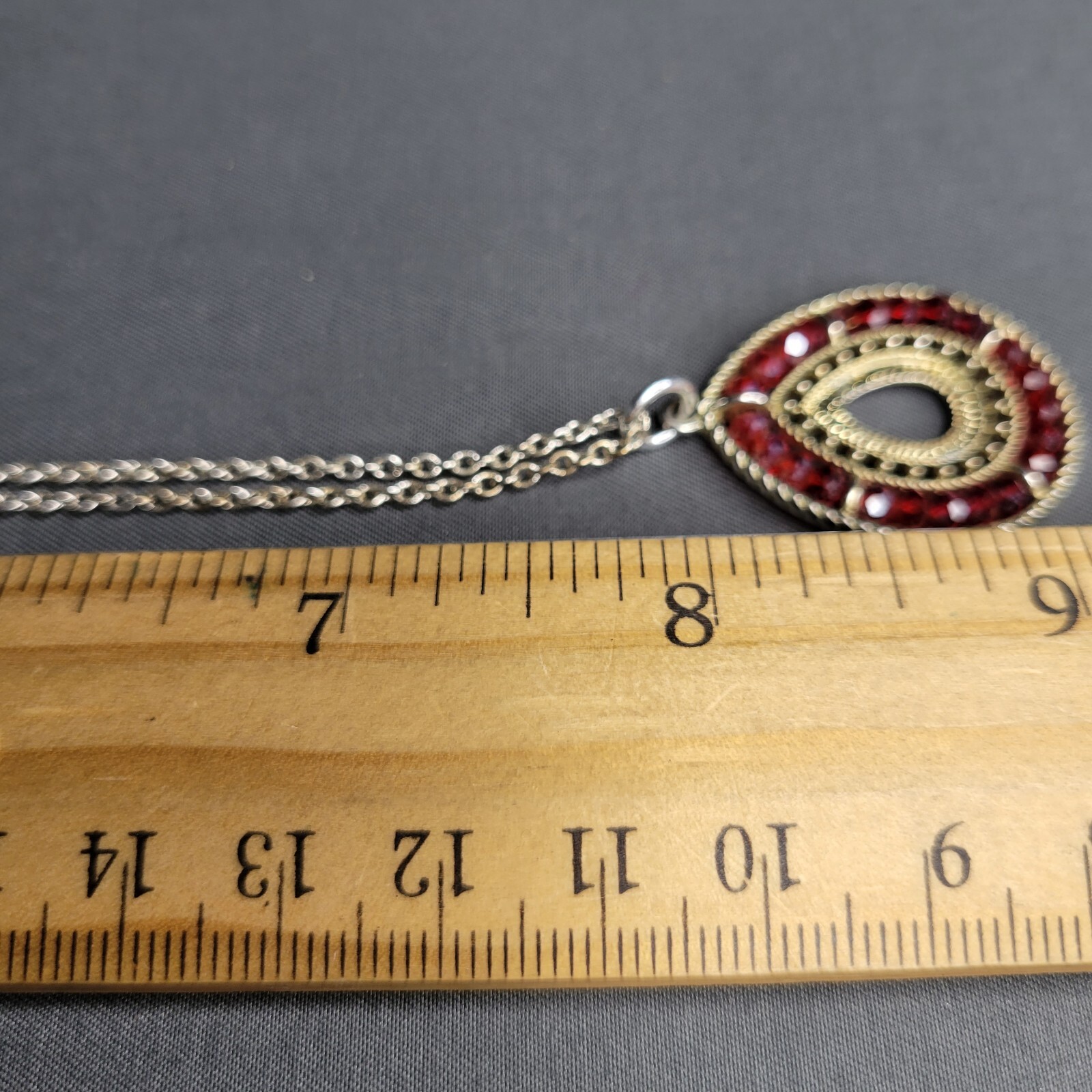 Adult Jewels Signed Silver Tone Cable Chain Necklace & Beaded Pendant 16 in