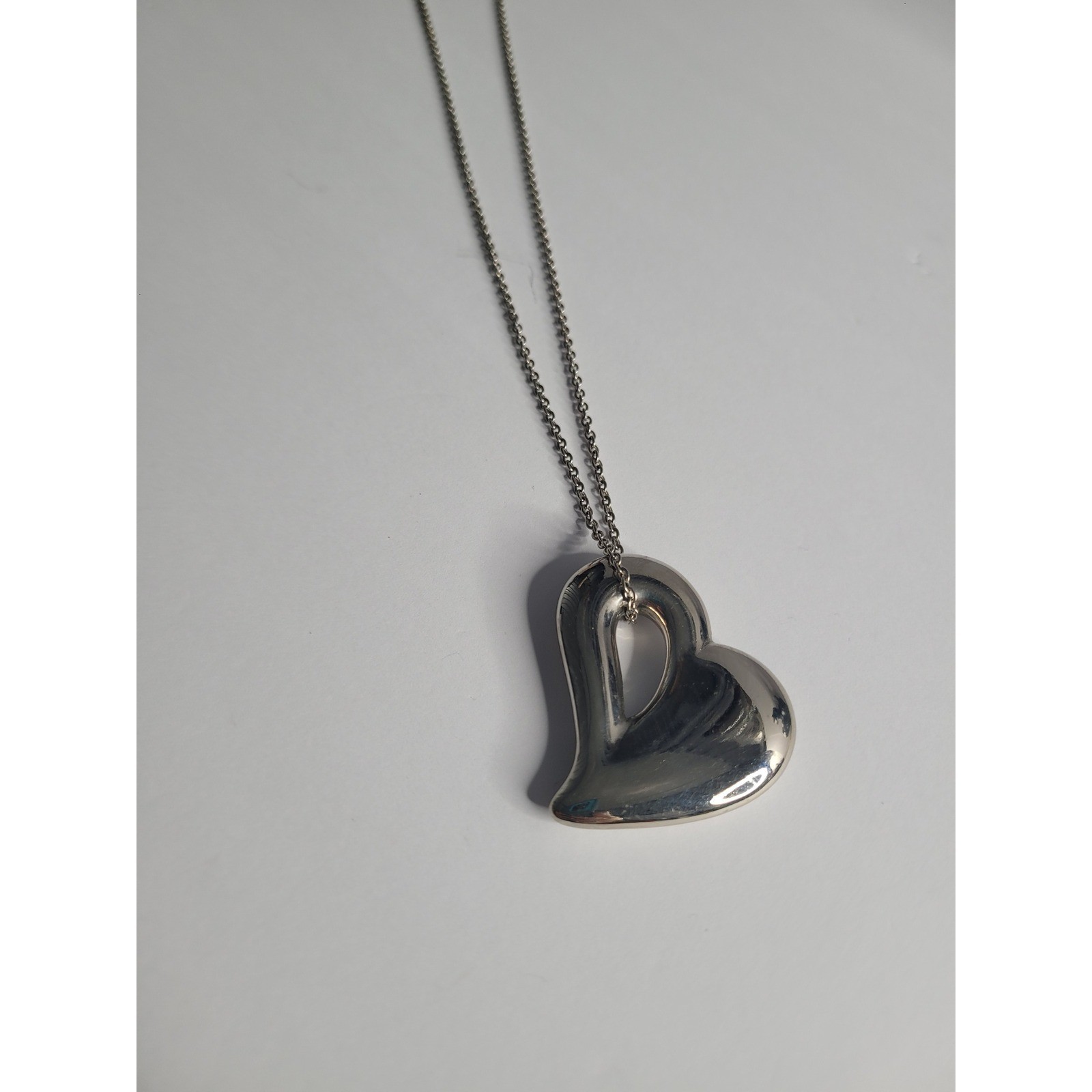 Silver Tone Open Heart Pendant Necklace Polished Sculptural Minimalist Jewelry