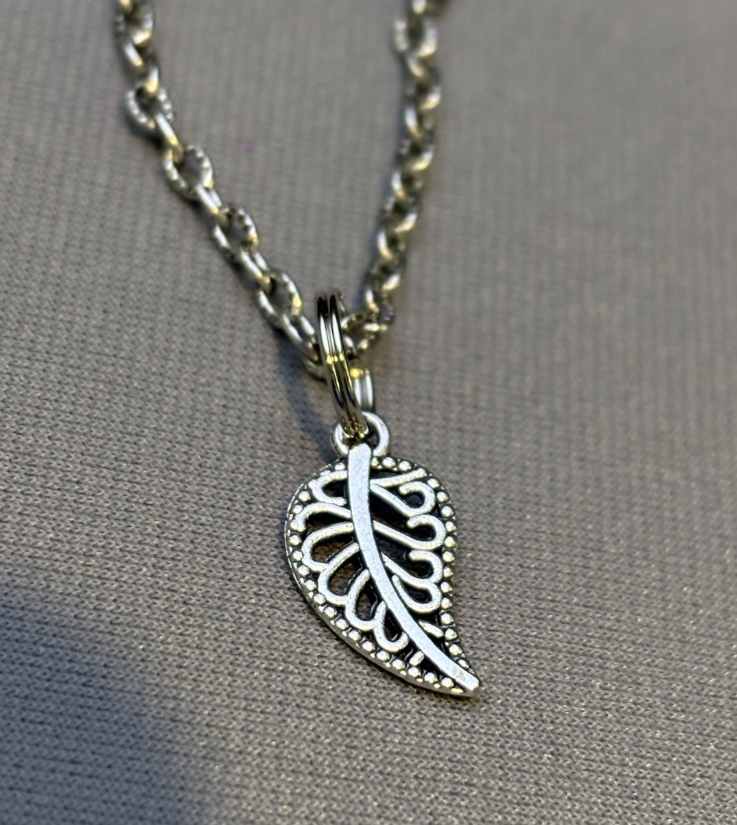 Filigree Leaf pendant necklace Silver Tone Chain