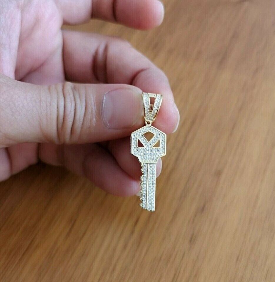 Round Cut Simulated Diamond Unisex Stunning Key Pendant 14k Yellow Gold Plated