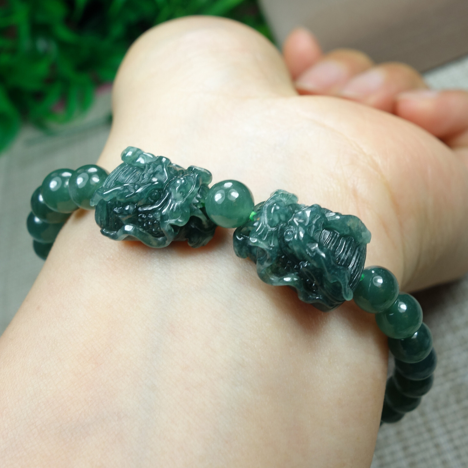 Certified Icy Green 100% Natural A Jadeite jade Dragon Head Bracelet 精工龙头 手链
