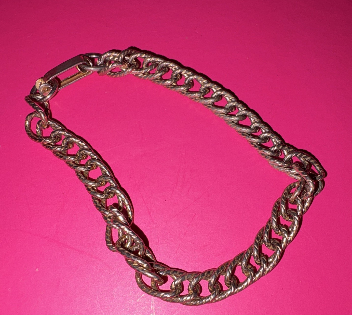 Gold Tone Curb Link Chain Bracelet Snap Closure No Main Stone No Secondary Stone