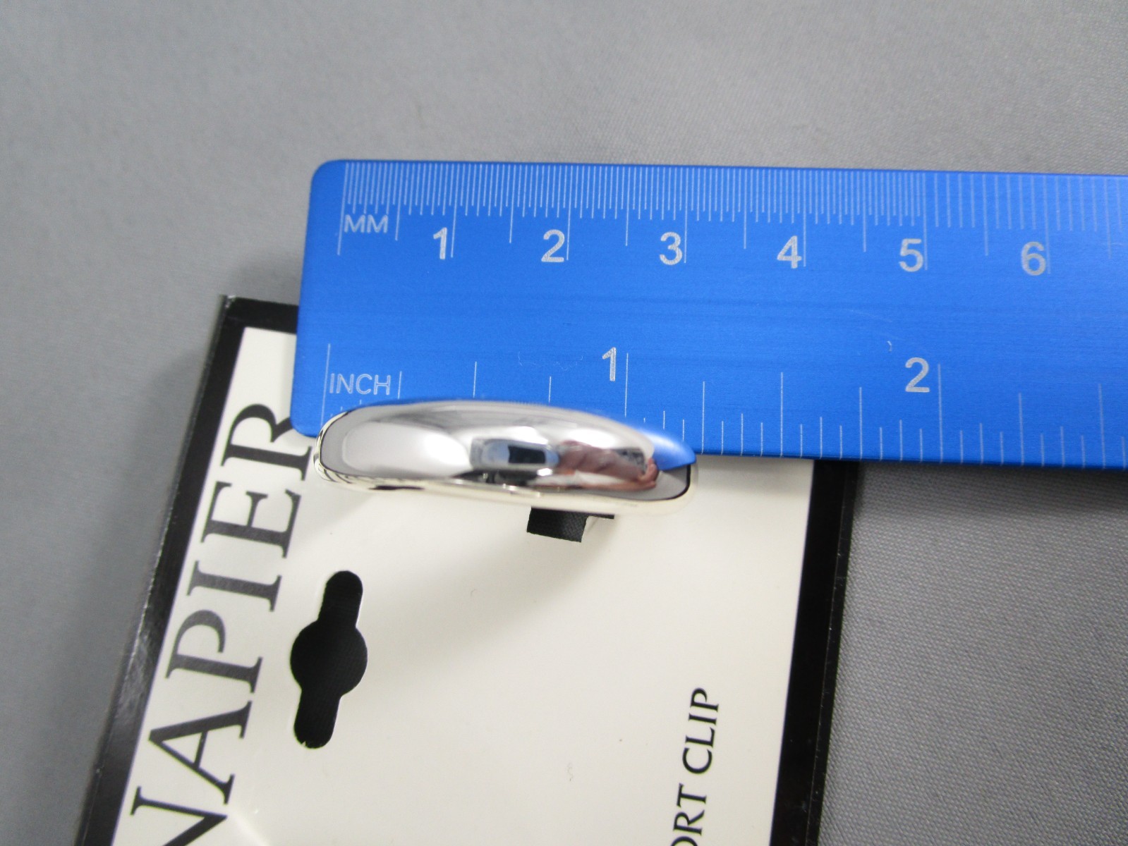 NWT NAPIER Silver Tone 1 1/4″ Hoop EZ Comfort Clip on Earrings 179J