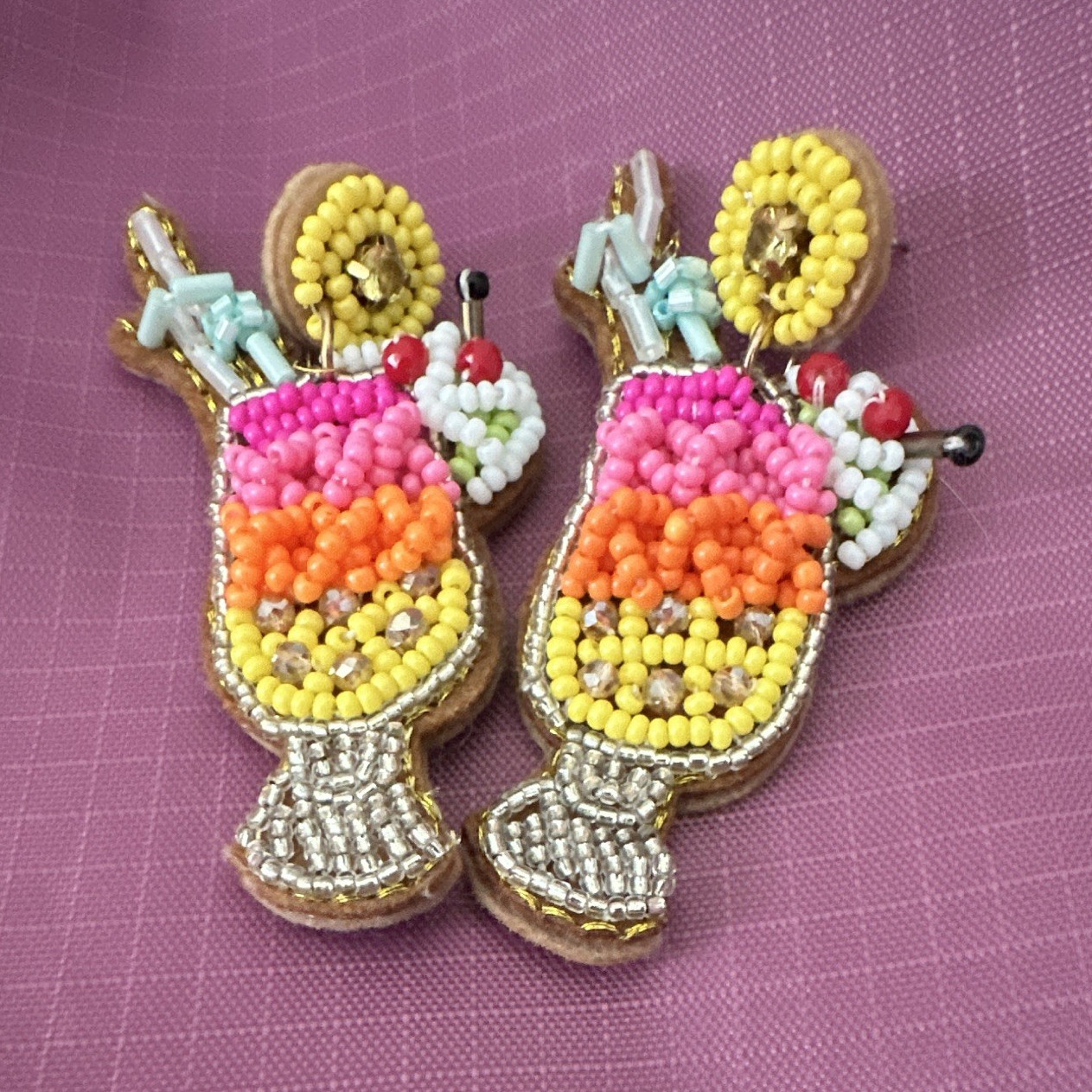 Multicolor Beaded Cocktail Glass Dangle/Drop Earrings Felt Butterfly Closure