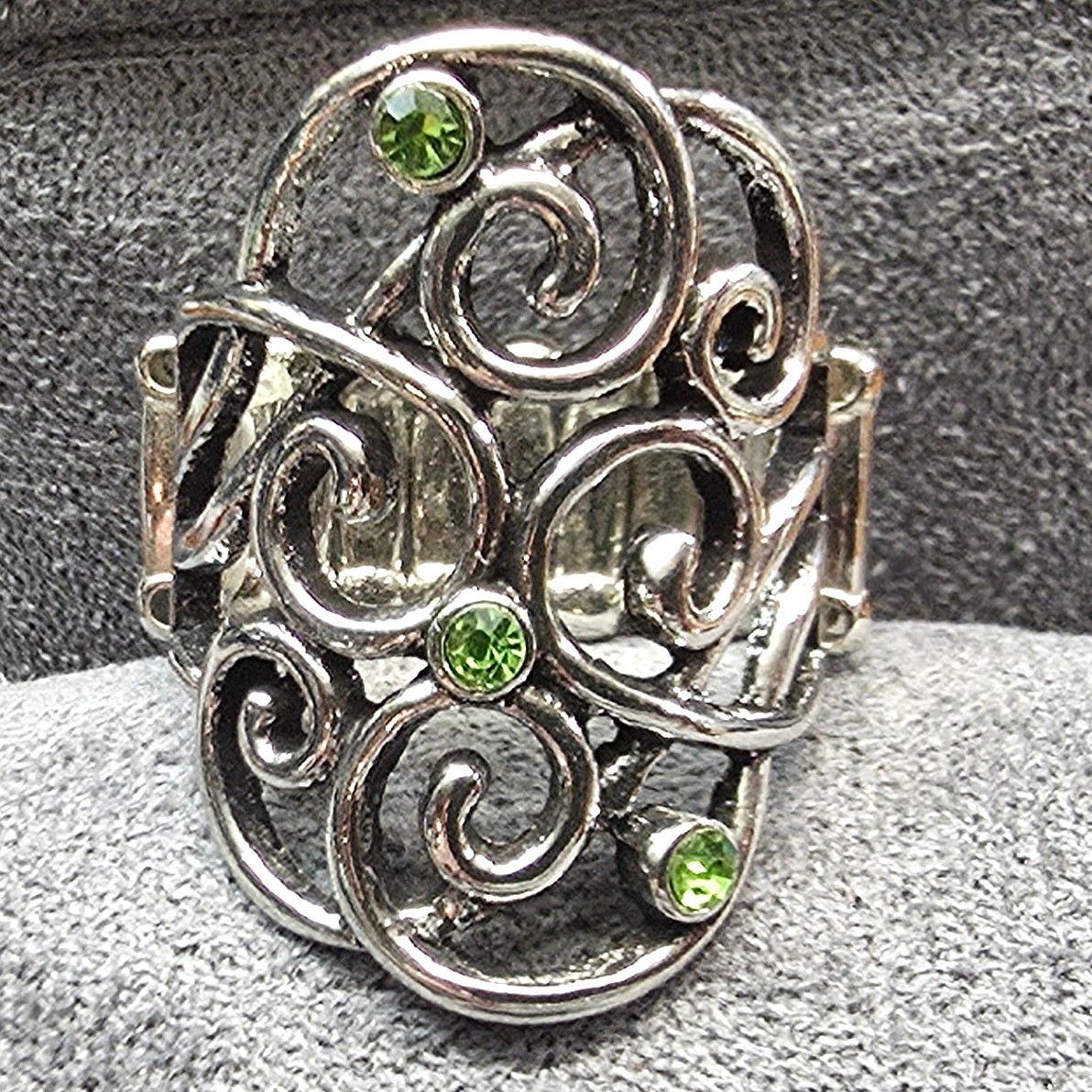 New Filigree Swirl Ring SilverTone Green Rhinestones Stretch Band Boho August