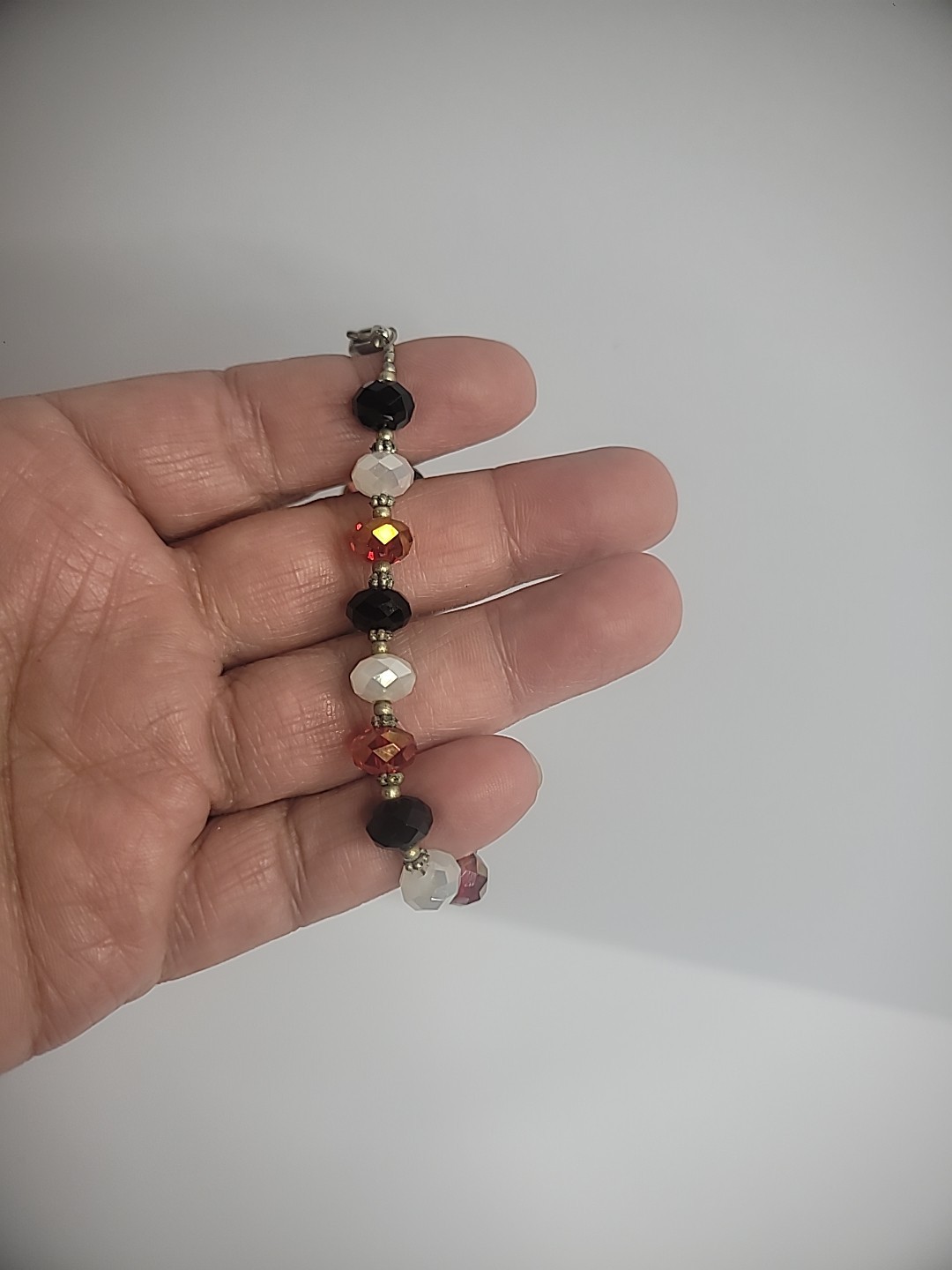 Vintage Silver Tone Beaded Faceted Red Black White Bracelet Jewelry Costume