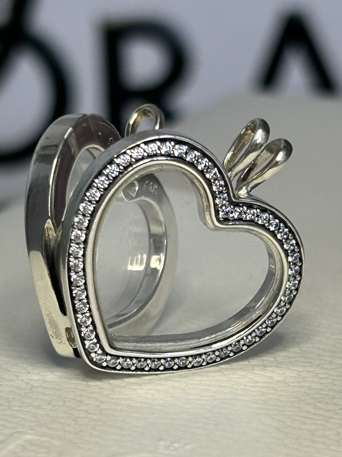 Authentic Pandora 2.5cm pavé Heart floating Locket & adjustable chain
