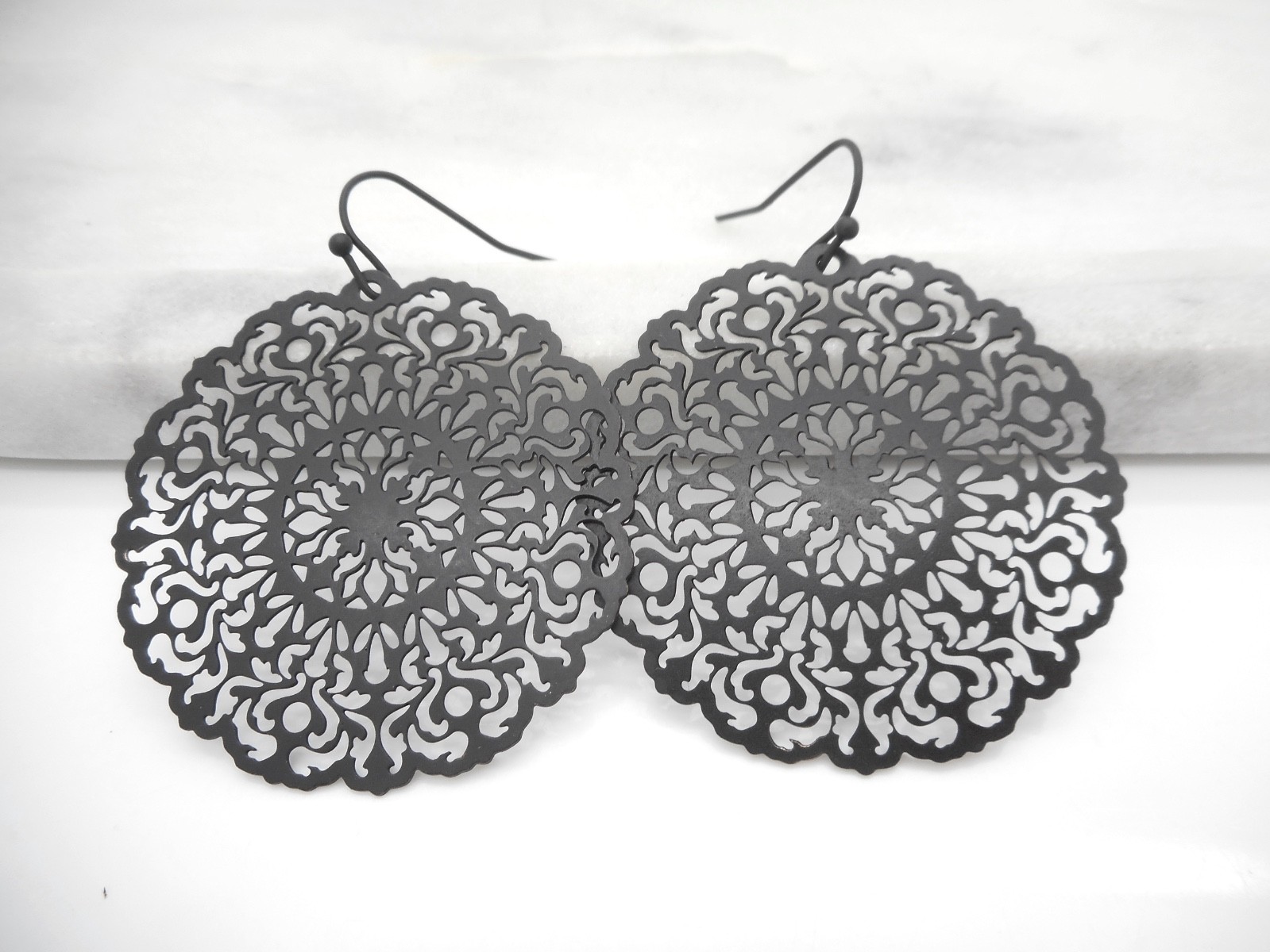 New Black Filigree Earrings Women Cut-out Dangle Light Weight Pierced