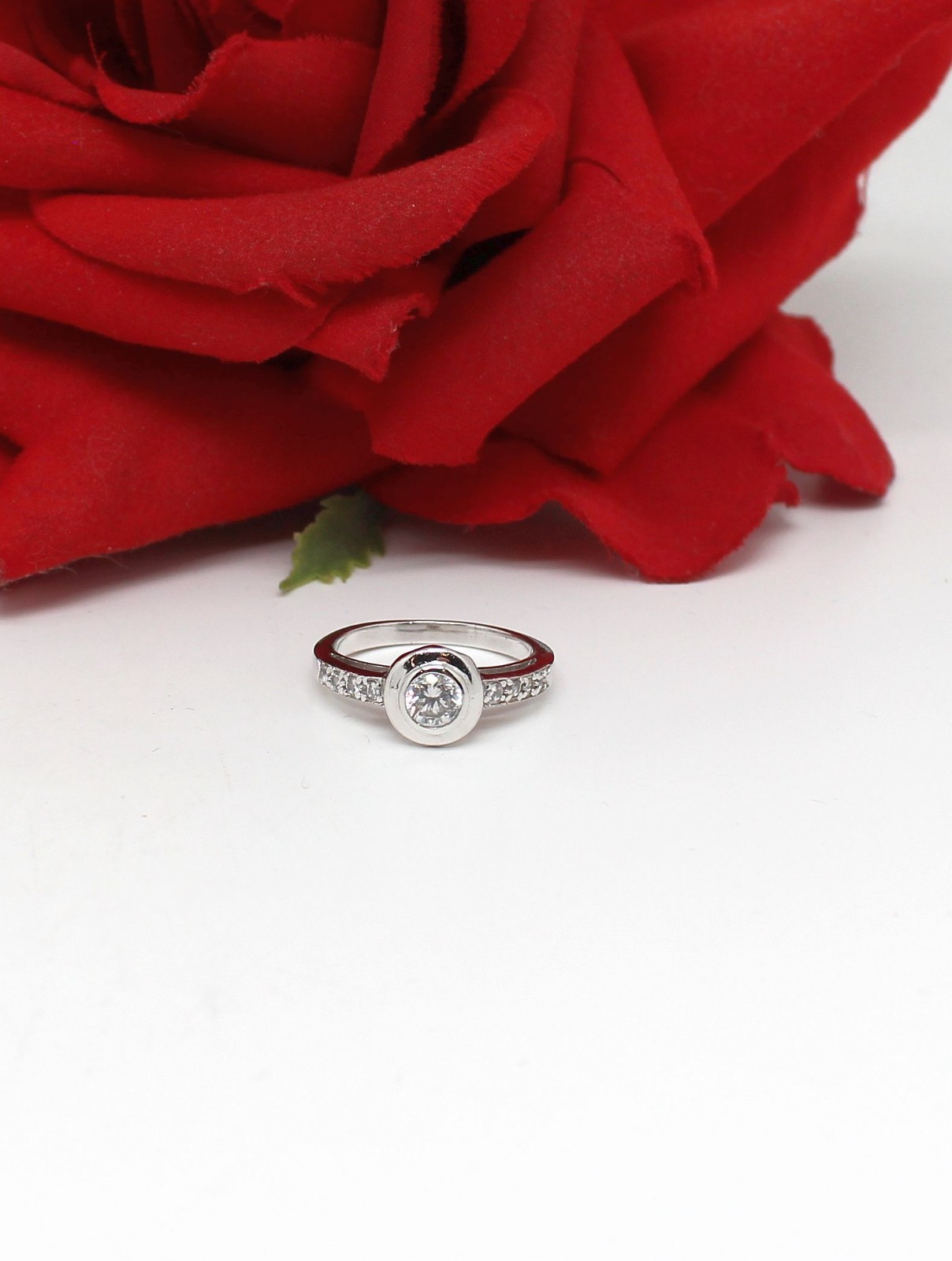 Sterling Silver Sparkling Cubic Zirconia ATI 3.82g Ring Size 7 CAT RESCUE