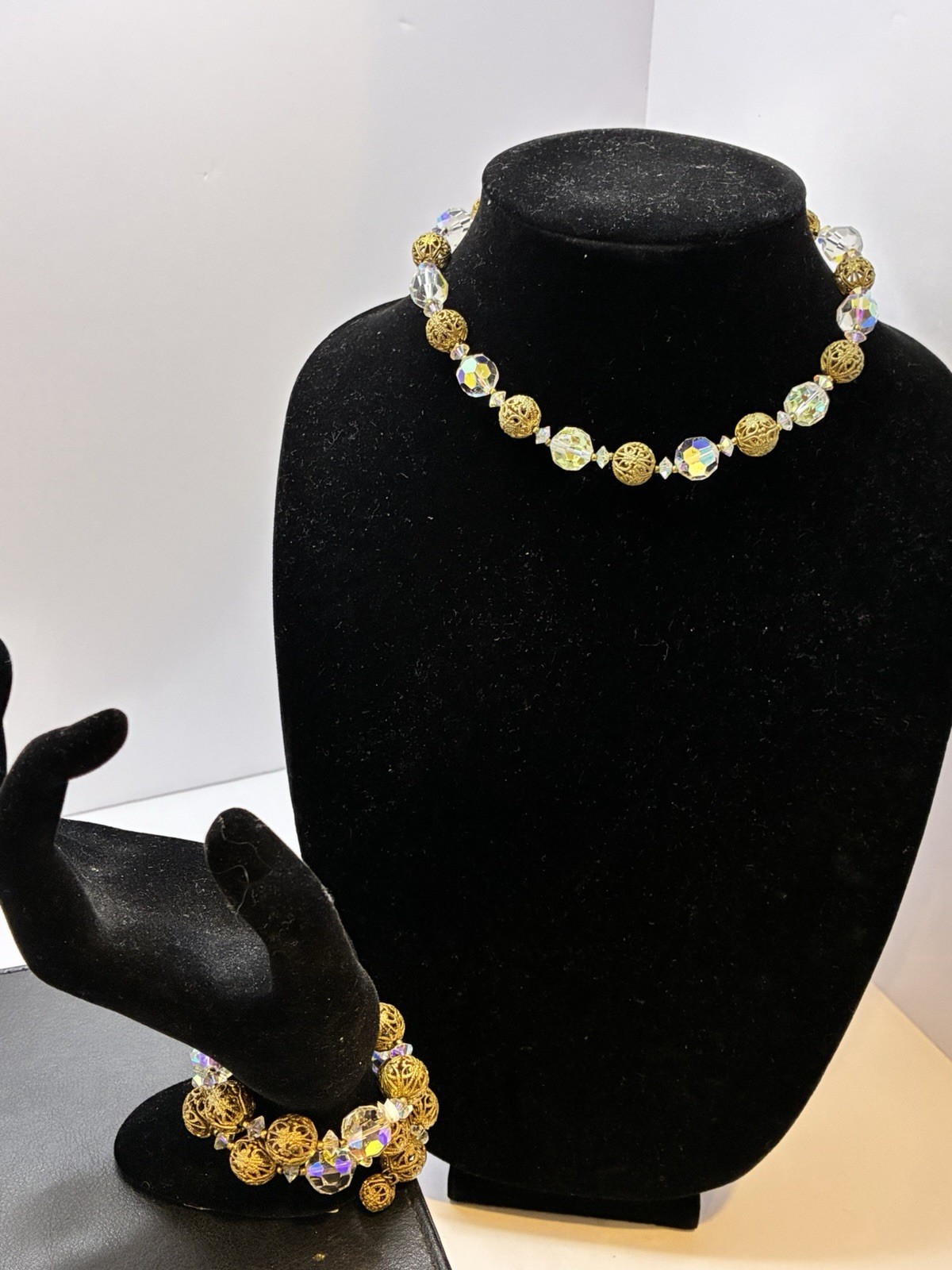 Vintage 16″ Aurora Borealis Crystal & Gold Filigree Choker & Bracelet Set