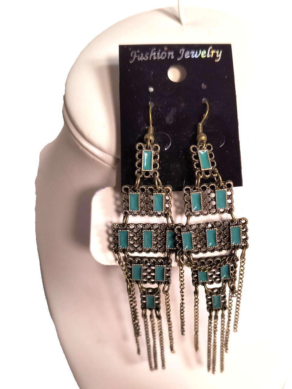 New Fashion Jewelry Women’s Chandelier Dangle Earrings Multicolor Hook Closure