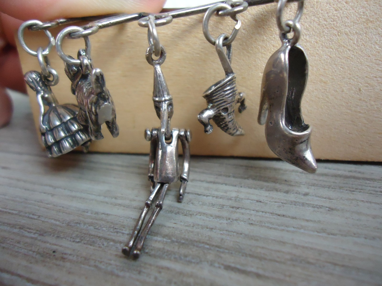 Wizard Of Oz Silver Charm Pin Articulated Tin Man Dorothy Tornado Todo Slipper
