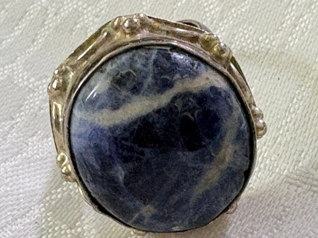 Sodalite Bezel Set Silvertone Ring Oval Blue Stone 1″ Face, Size 7–7.5