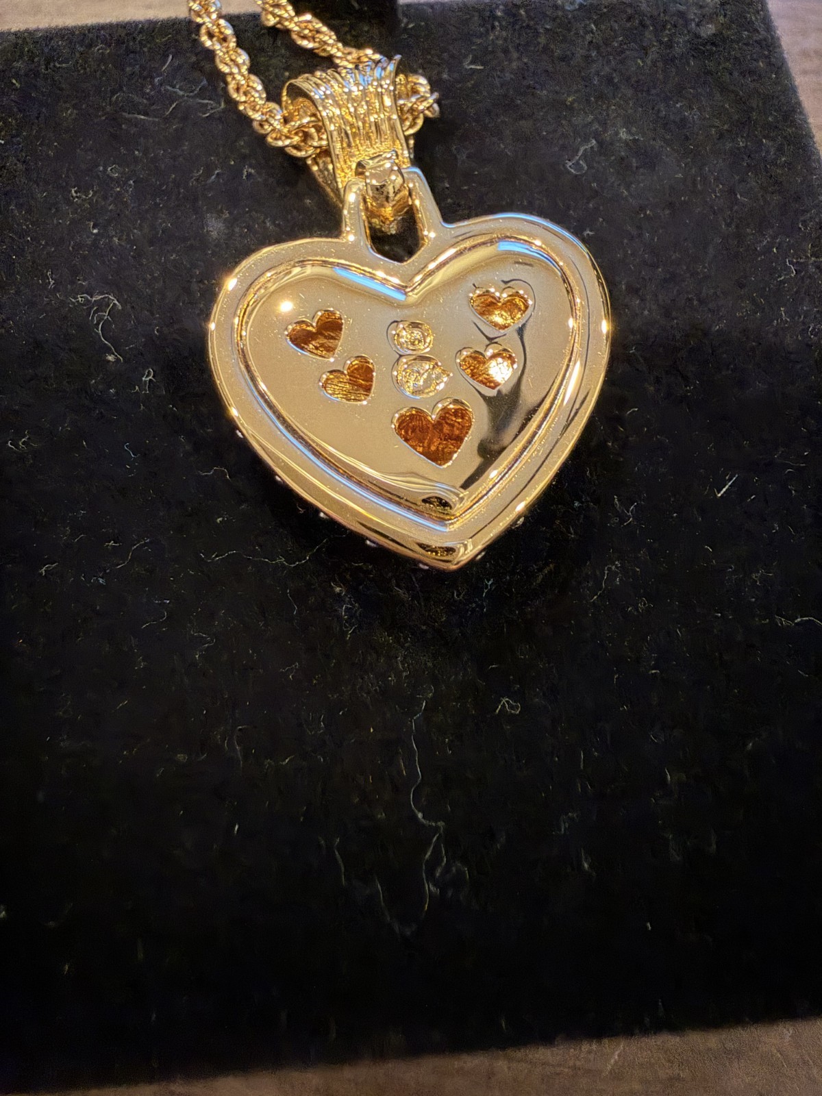 Vintage Swarovski 20″ Gold-Plated Puffy Heart Crystal Necklace 1502315 Retired!