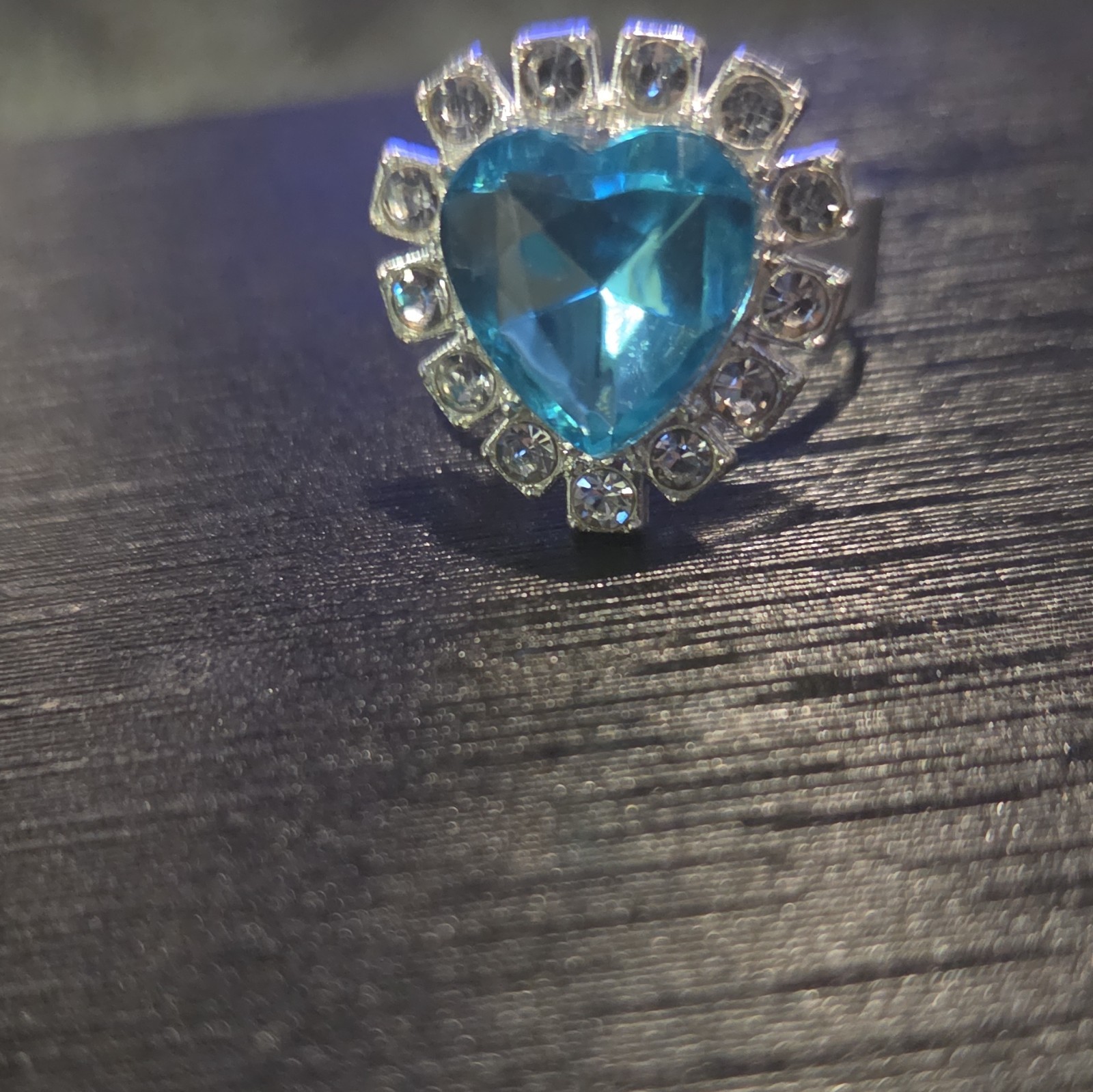 Stainless Steel Silver Tone Blue Heart Stone Halo Cocktail Ring Size 8 Love