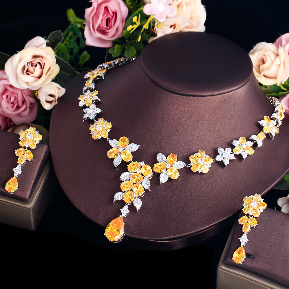 Gorgeous Cubic Zirconia Flower Necklace Earrings Silver Plated Prom Jewelry Set
