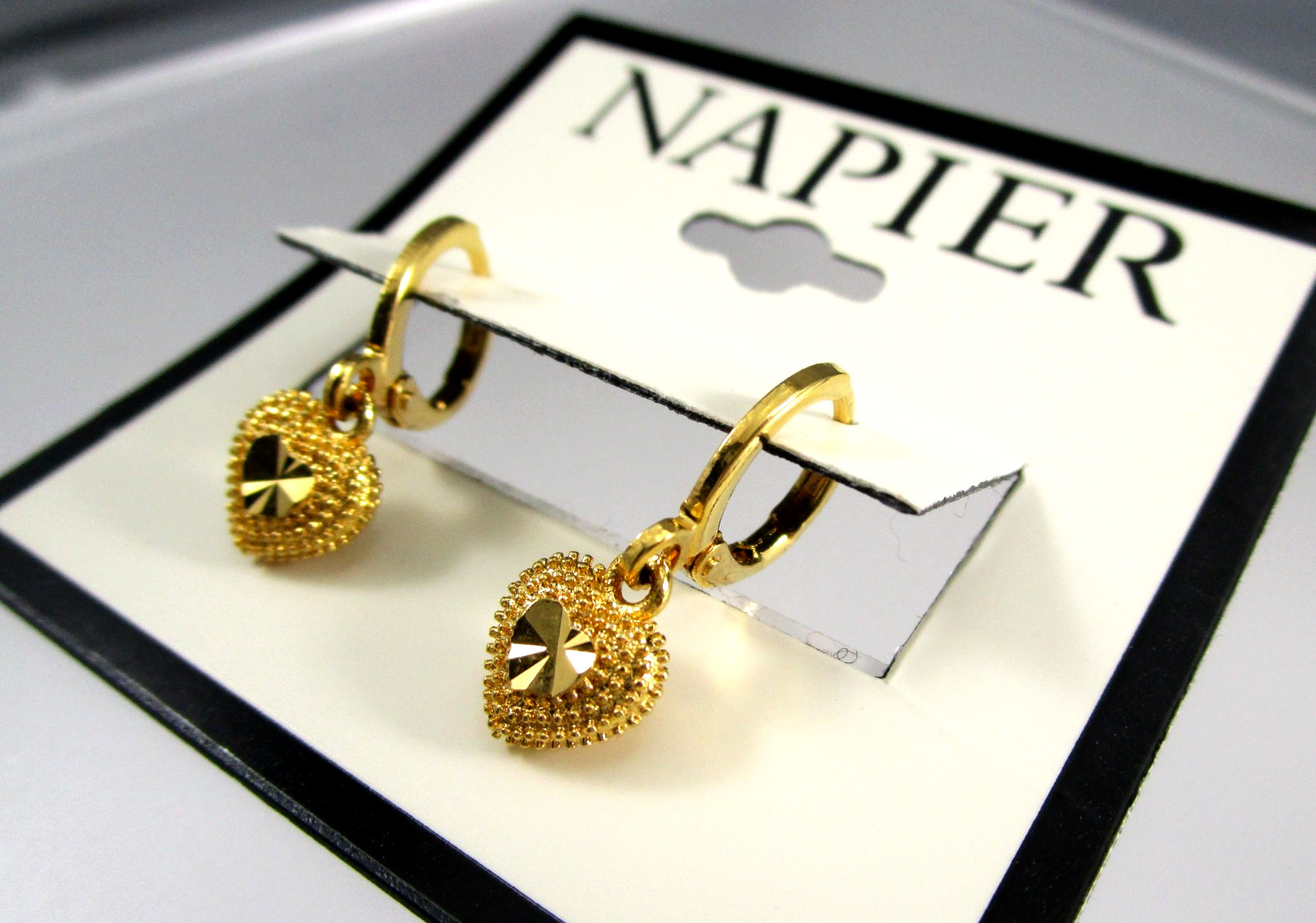 NWT NAPIER 3/4″ Gold Tone Dangling Etched Heart Leverback Pierced Earrings 179L