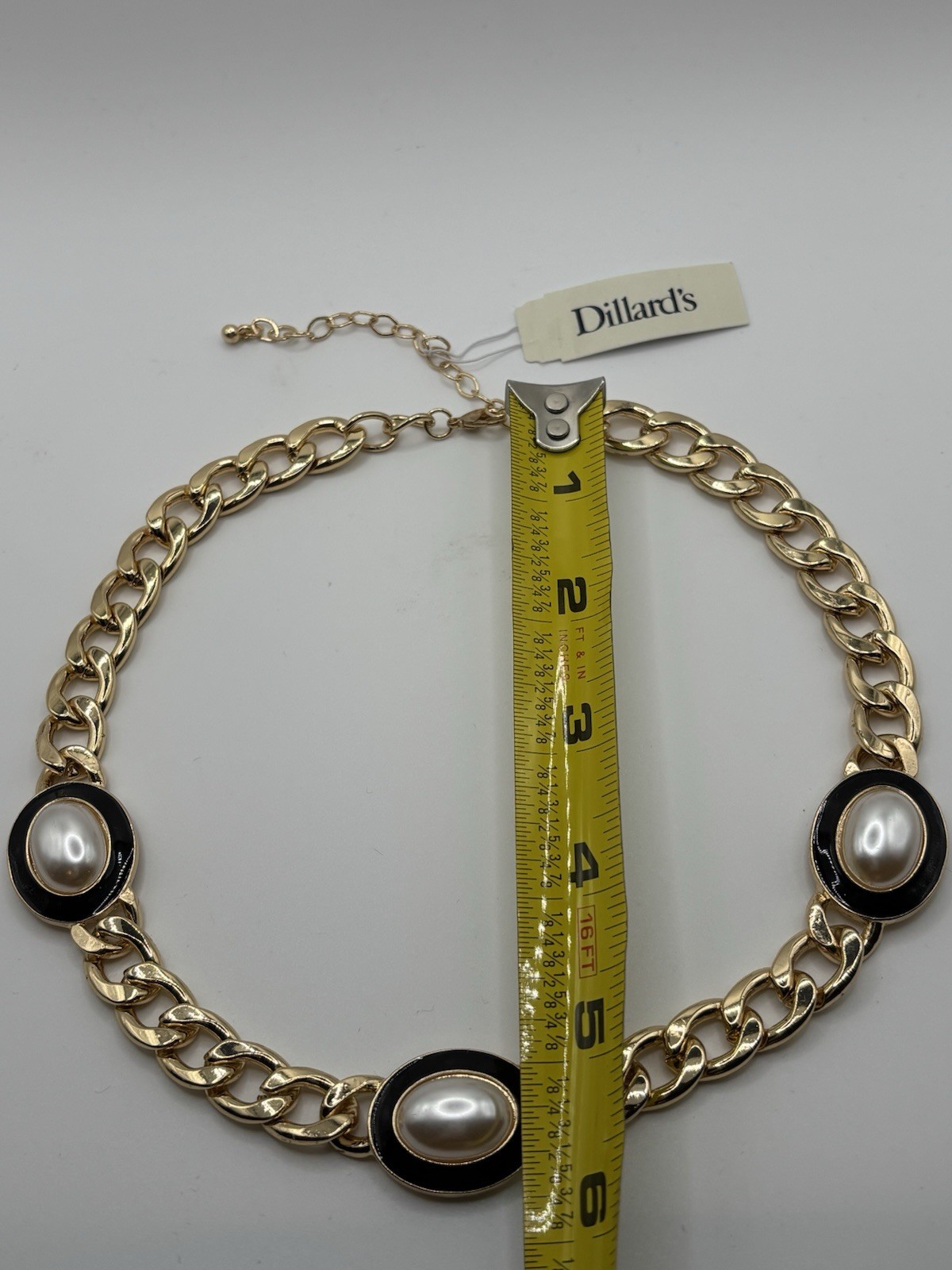 Dillard’s Gold Tone Curb Chain Oval Sim Pearl Necklace 16in Adj Lobster