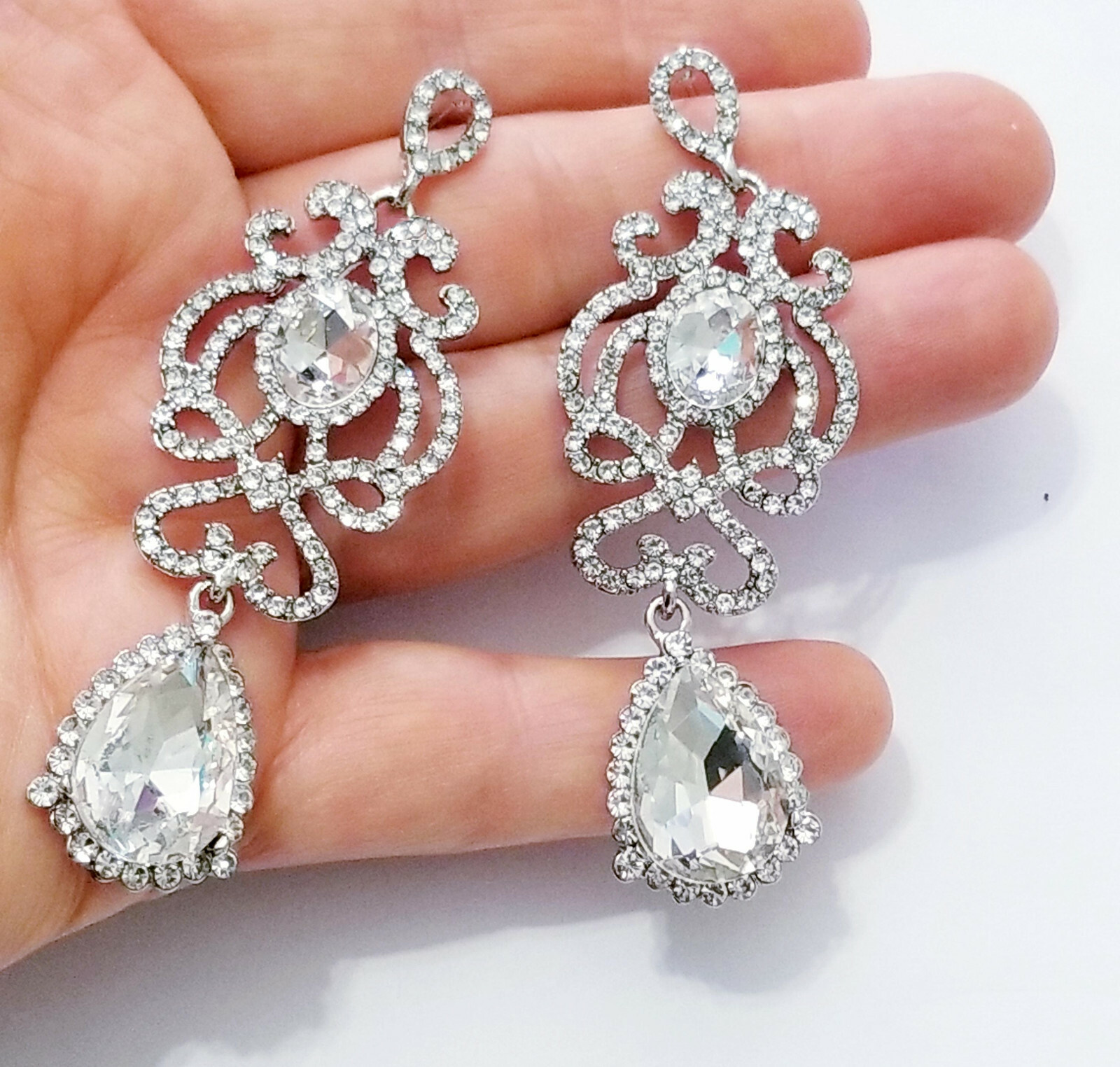 Chandelier Earrings Rhinestone Austrian Crystal 3.1 in Clear