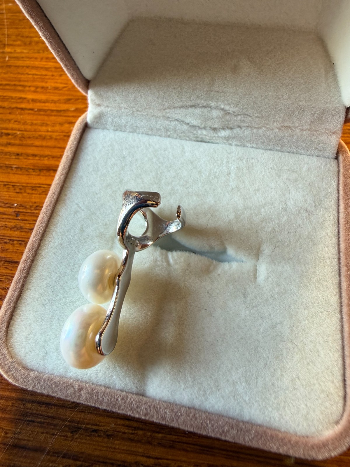 Silver Double Pearl ear cuff, designer stamped in original box – Charity DS31