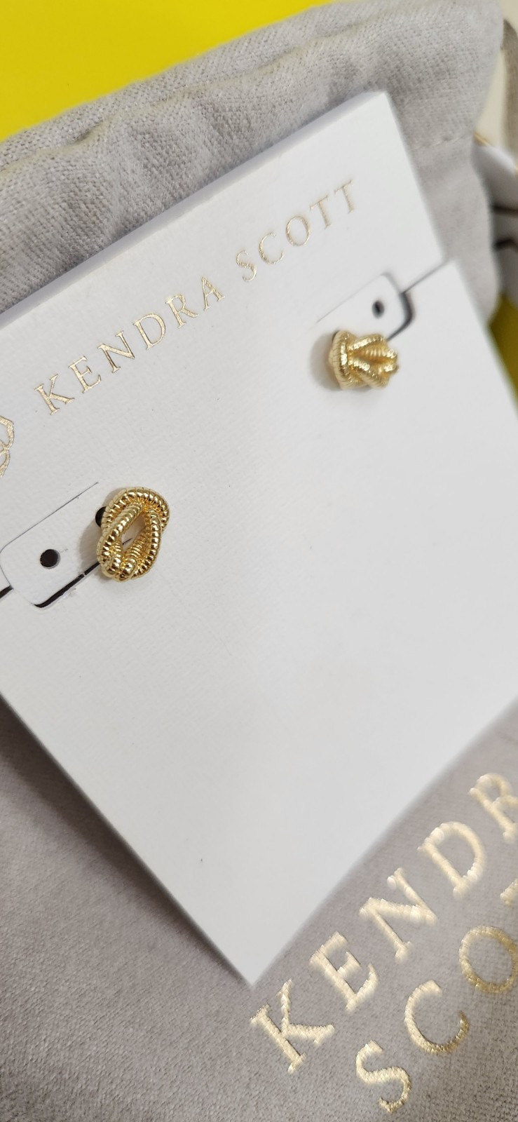 Kendra Scott Annie Stud Earrings Gold NWT