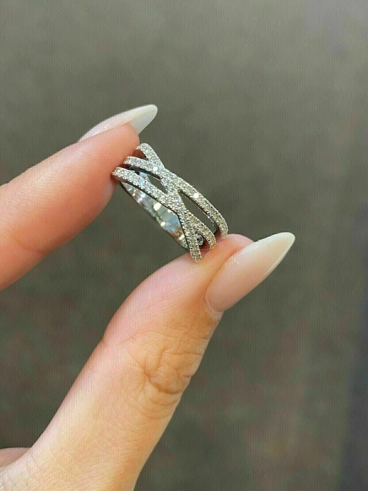 Gorgeous Crisscross Ring 2Ct Round Cut Simulated Diamond 14K White Gold Plated