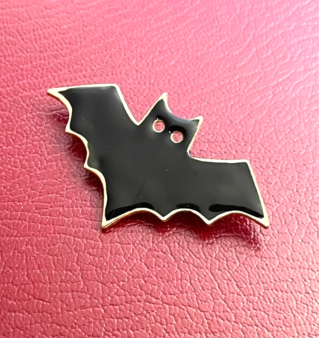 Halloween Costume Jewelry Spooky Bat Brooch Pin Black Enamel Gold Tone Metal