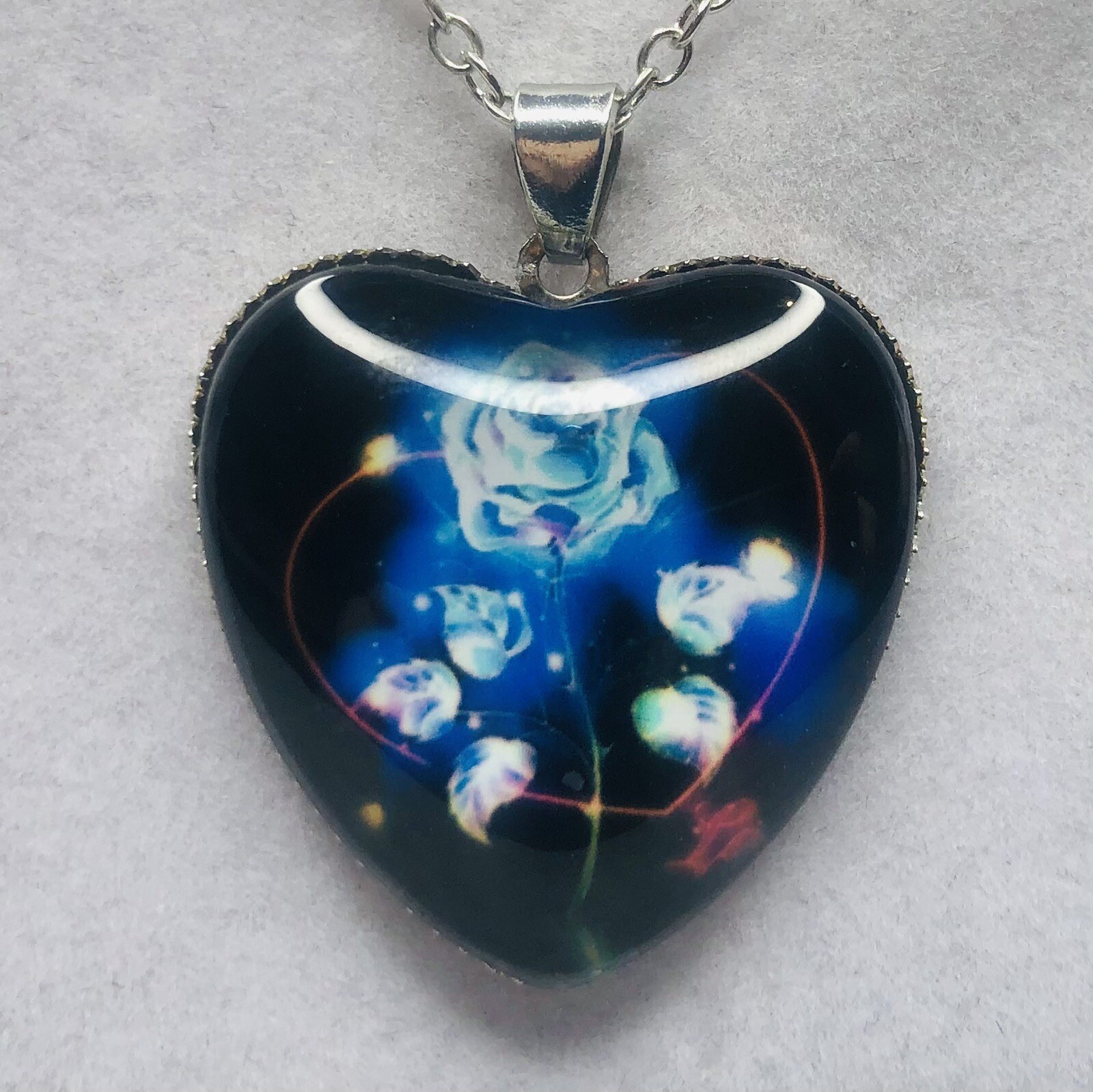 Exquisite Vintage Blue Rose Printed HeartPendant Necklace