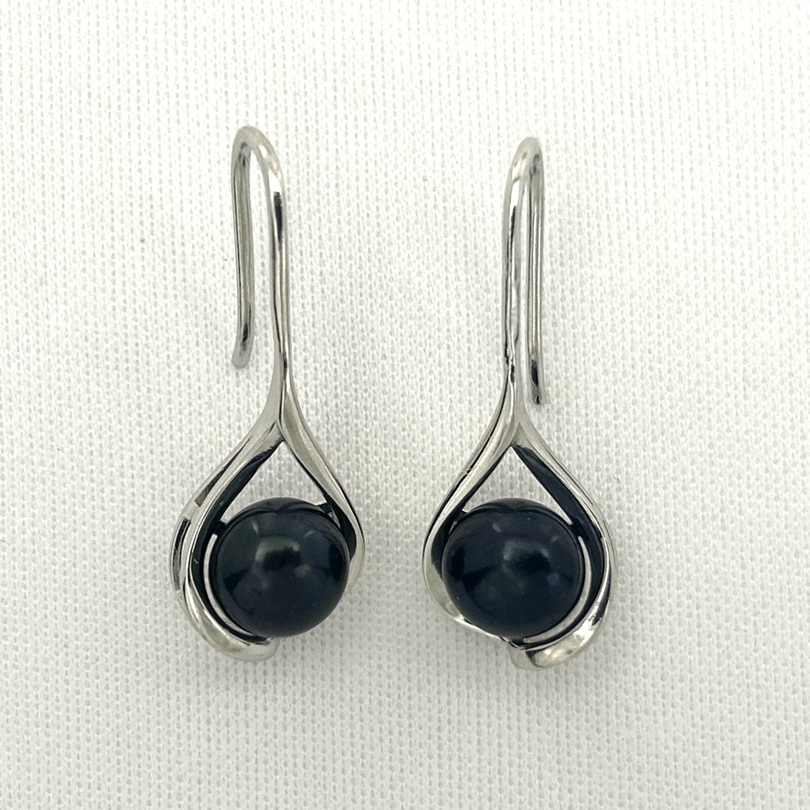 Solid Silver .925 Wave Shape; Black Freshwater cultured pearl Hook Earrings