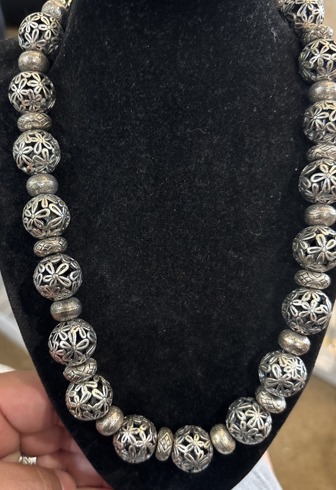 Tibetan. Miao Silver Tone flower* Hollowing Round Auspicious Beads necklace 21”