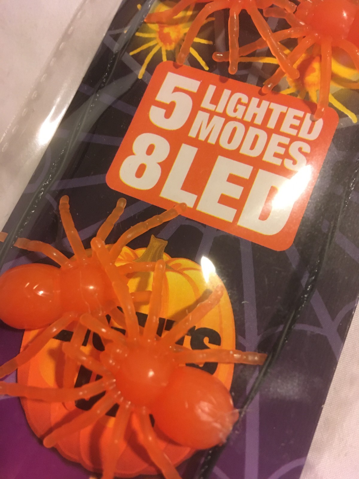 Halloween SPIDER NECKLACE Flashing LED Lights New in Package Orange Item #768174