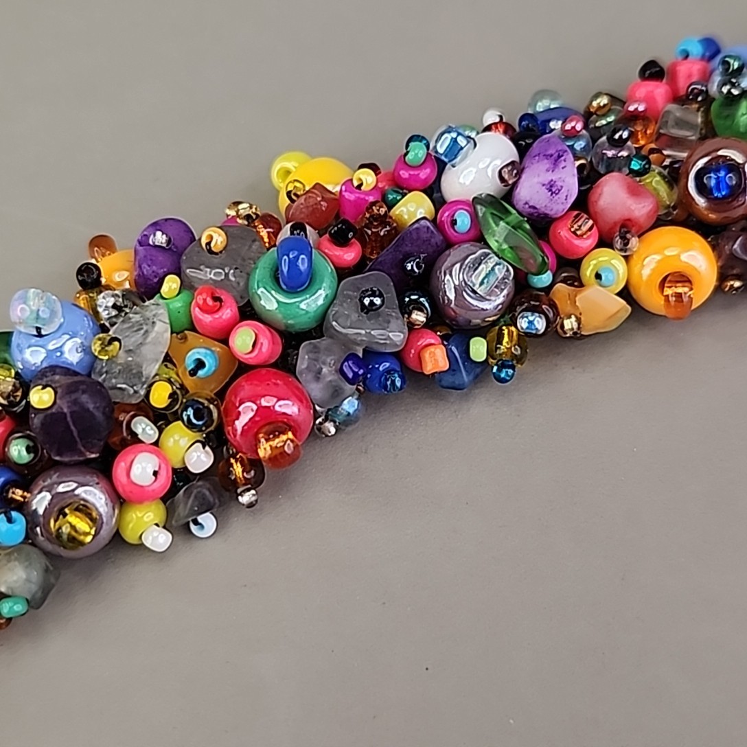Glass Beaded Bracelet Woven Multicolor 7.25″