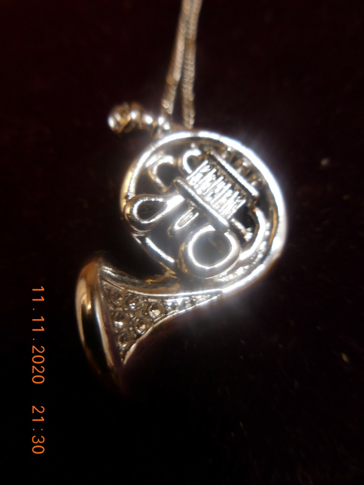 FASHION JEWELRY FRENCH HORN NECKLACE & EARRING SET
