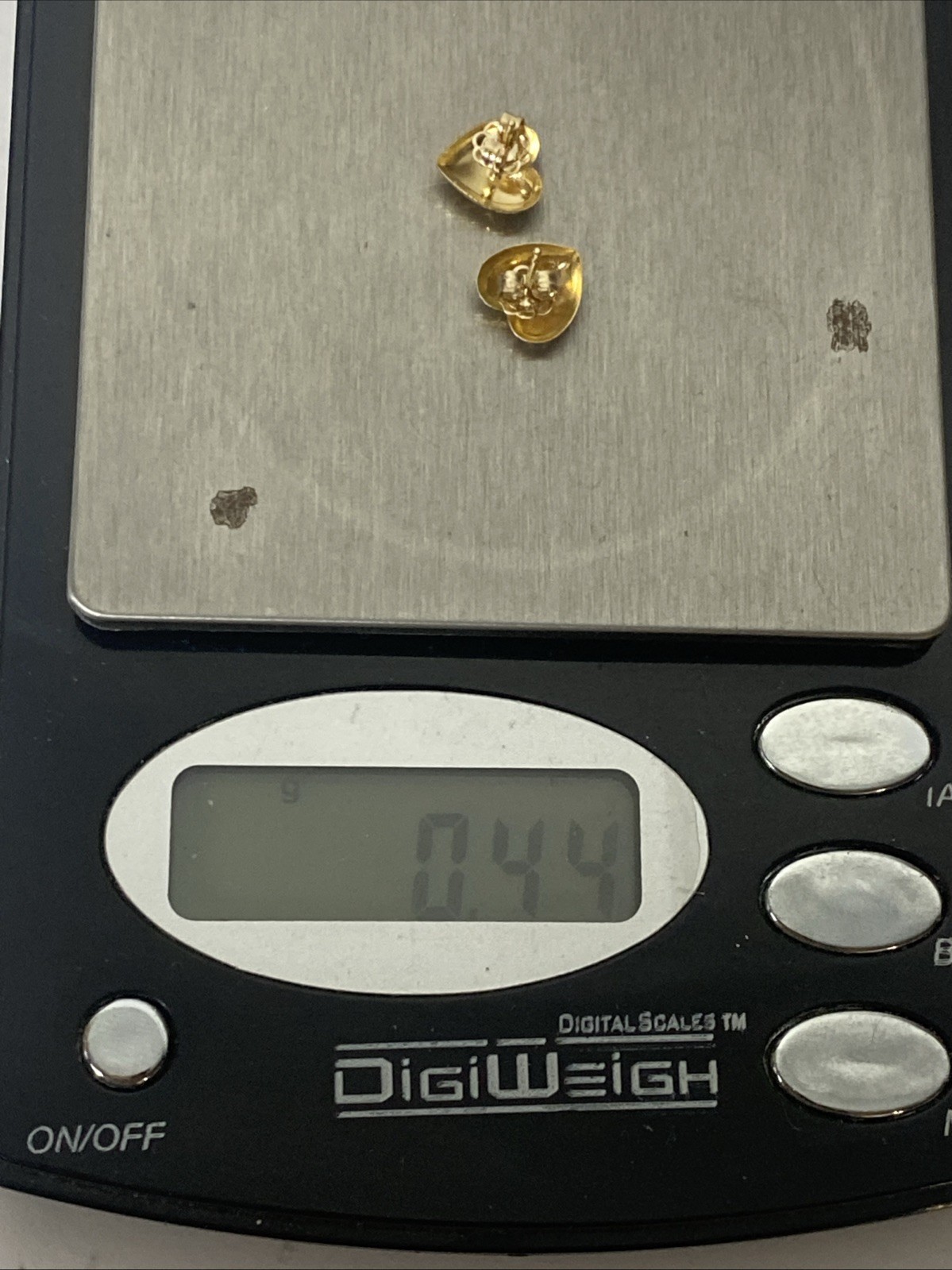 JCM 14k Yellow Gold Diamond Cut Heart Stud Earrings