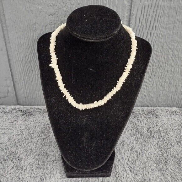 White Puka Shell Beaded Necklace 16″ 60s Style Hippie Choker Retro Beach