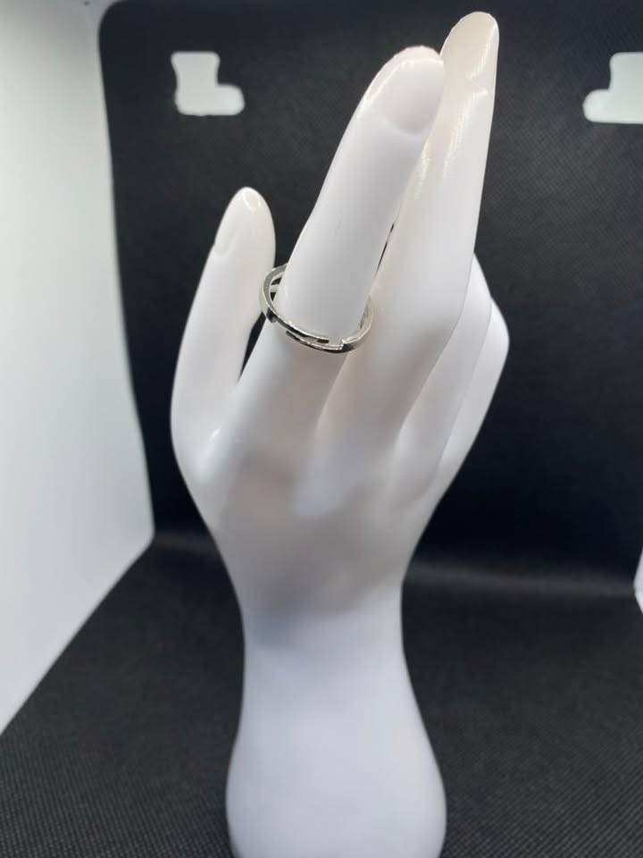 Women Sterling Silver Swirl Wave Ring Clear Cubic Zirconia Statement Band Size 7