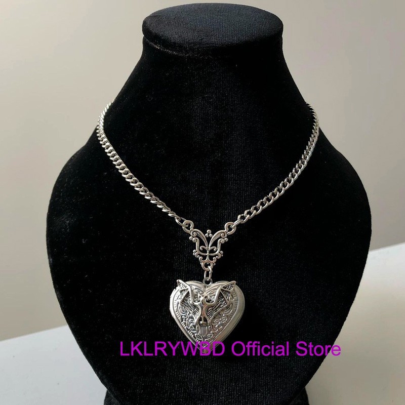 Gothic Bat Locket Necklace,Gothic Jewelry,Gothic Necklace,Bats,Halloween Vampire