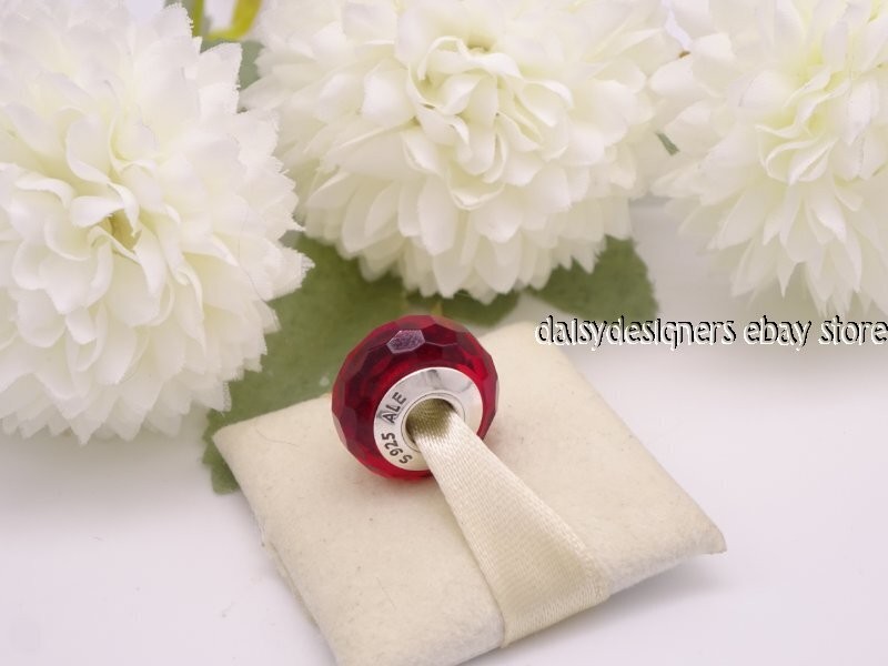 Authentic Pandora Red Fascinating Murano Glass Charm 791066 Retired