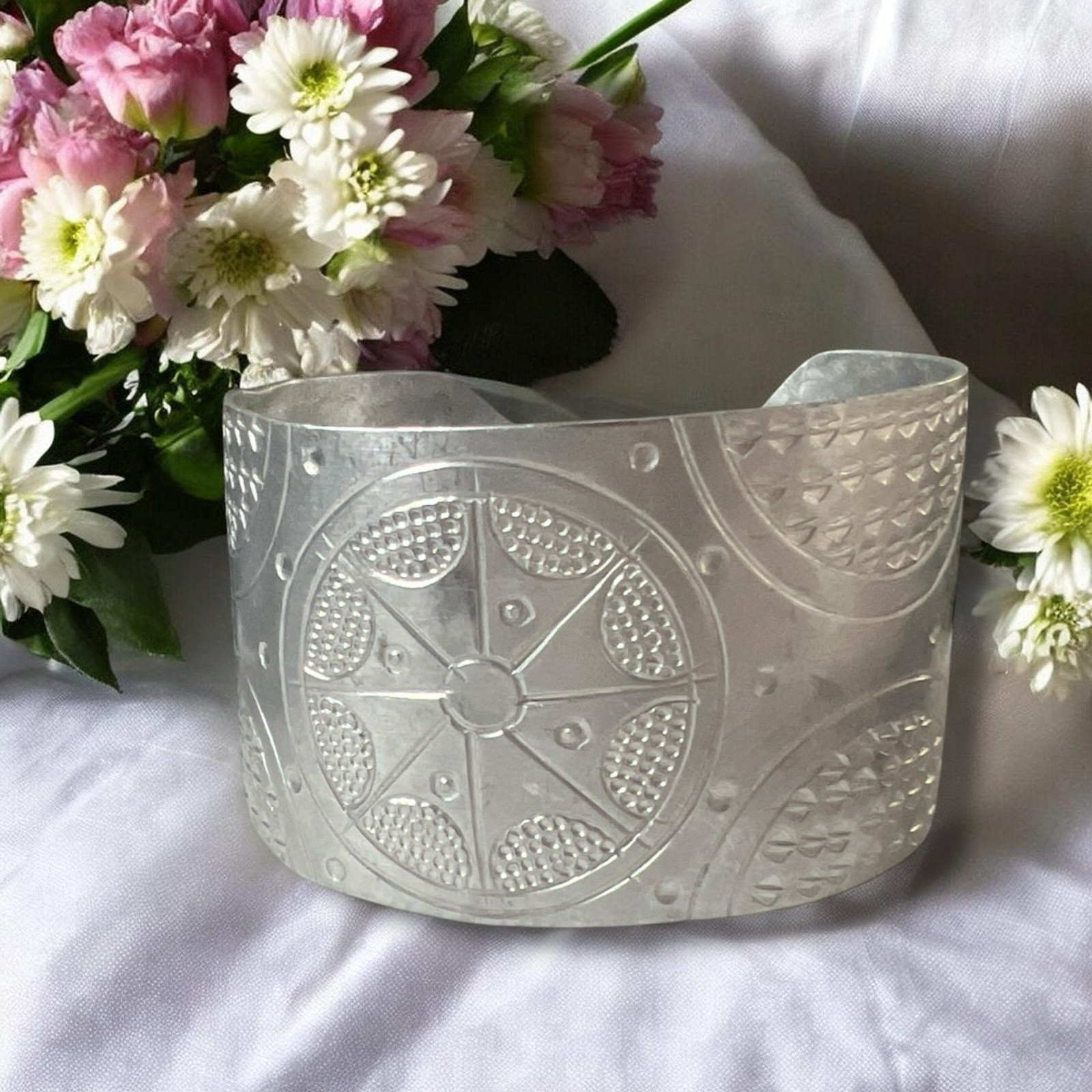 Womens’s Wide Geometric Sun Cuff Silver Aluminum Bracelet Fashion Jewelry Boho