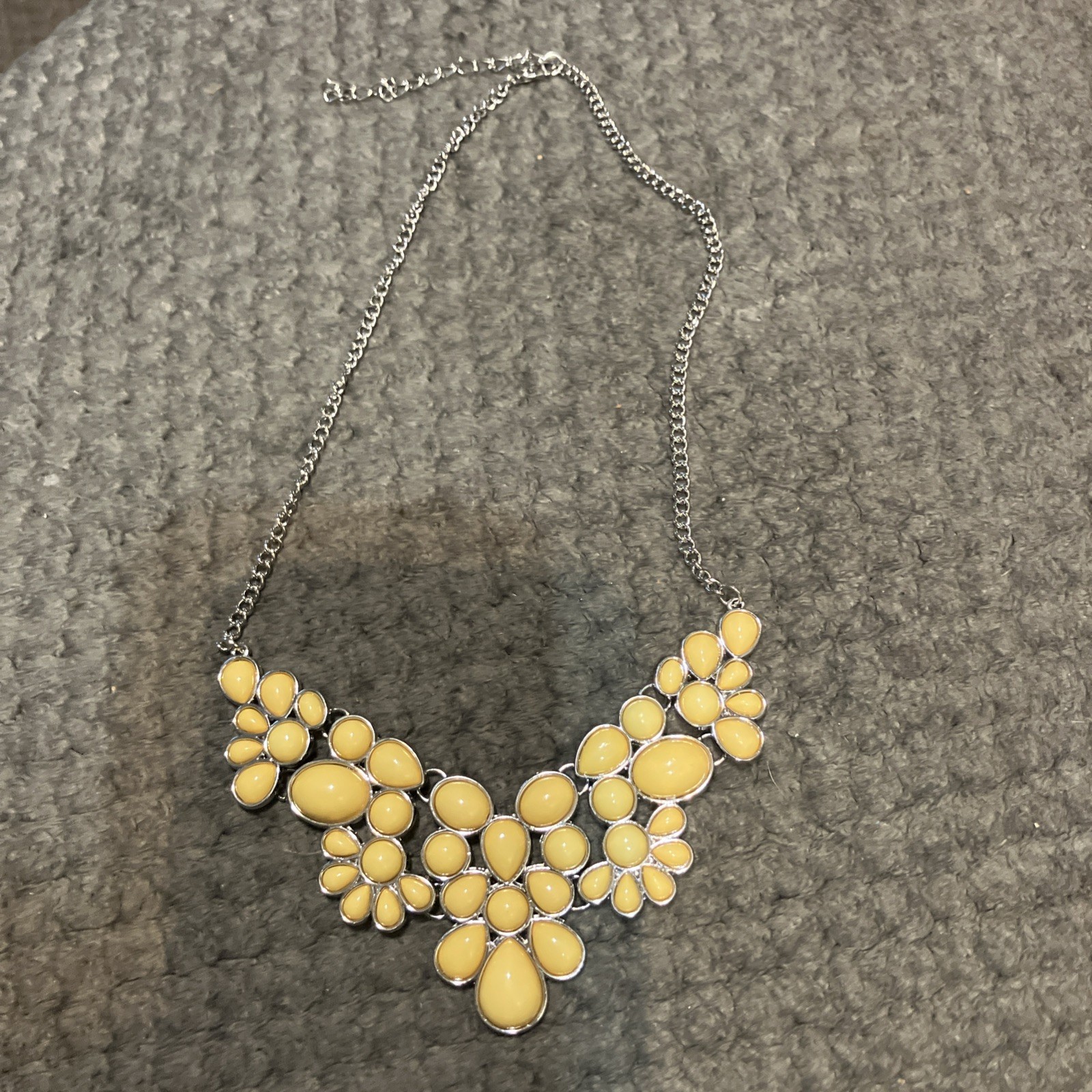 Paparazzi Bohemian Banquet Yellow Floral Stone Necklace